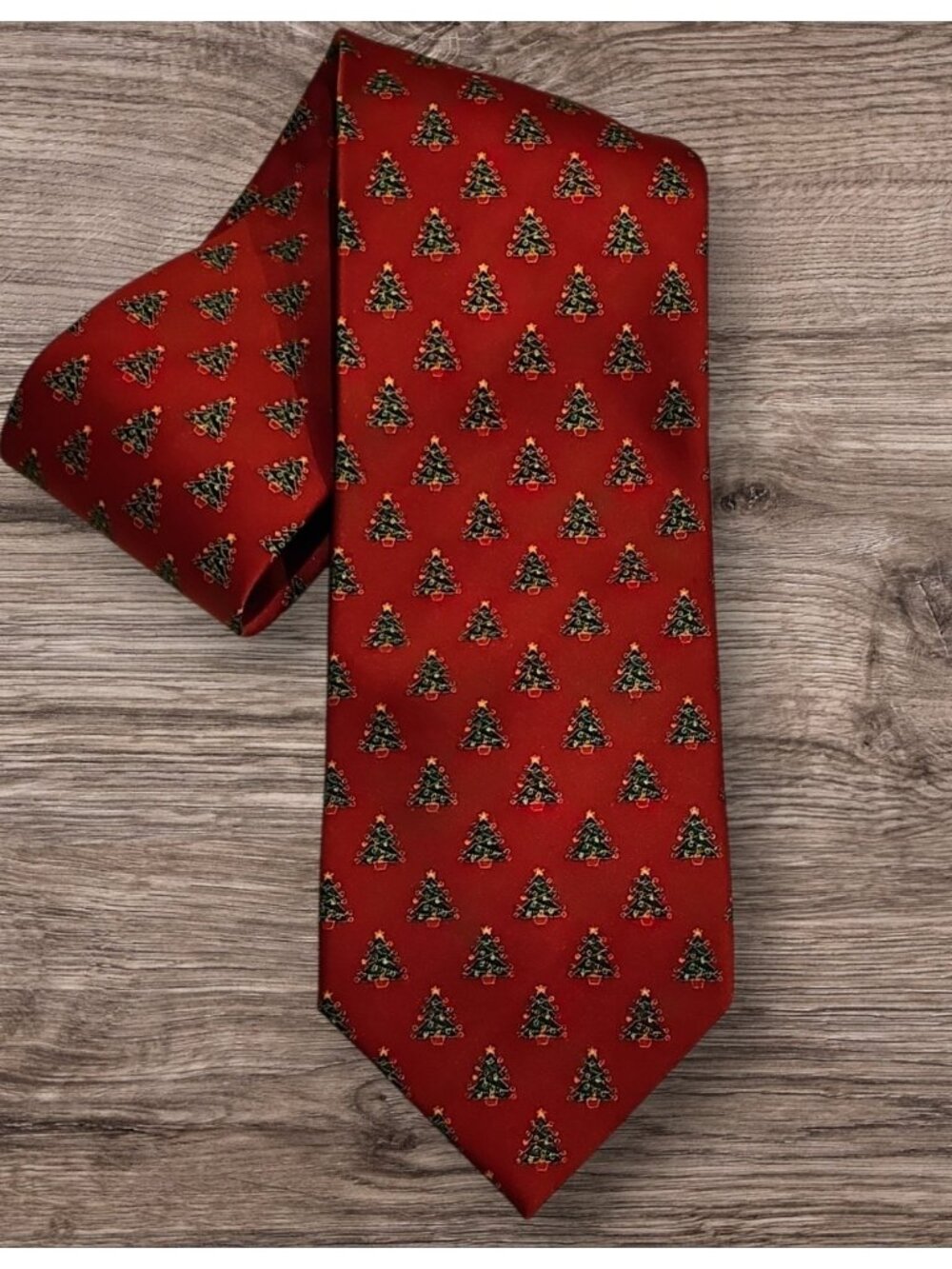 Men’s Red Christmas Tie with Small Festive Tree Pattern Holiday Necktie